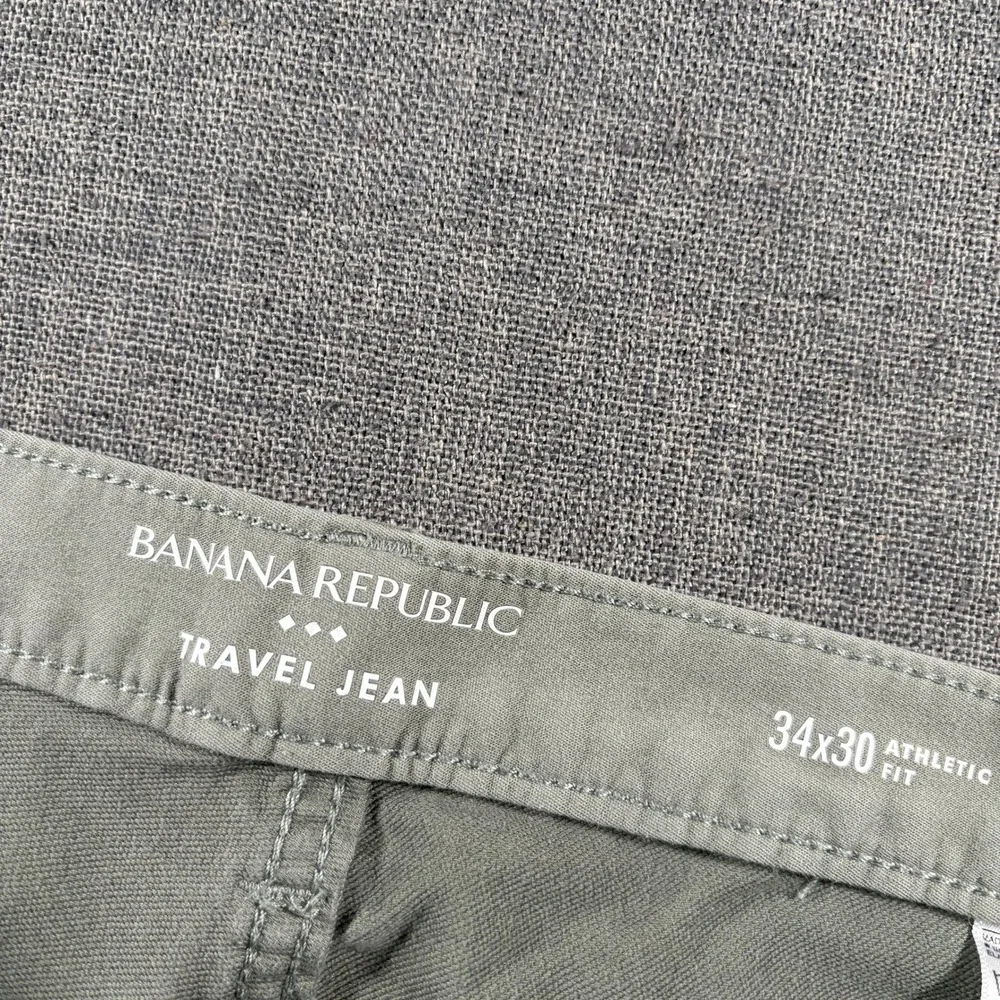 Banana Republic Travel Jean Mens 34x30 (Fits 34x28) Sage Green Athletic Stretch